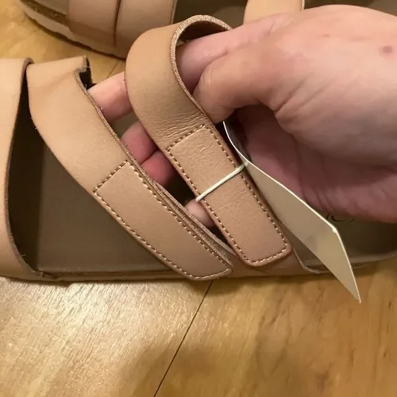 NWT Pink Skechers Arch Comfort with Luxe Foam Sandals - Picture 3 of 7